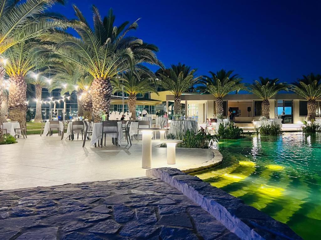 Una Hotels Mh Matera Exterior photo