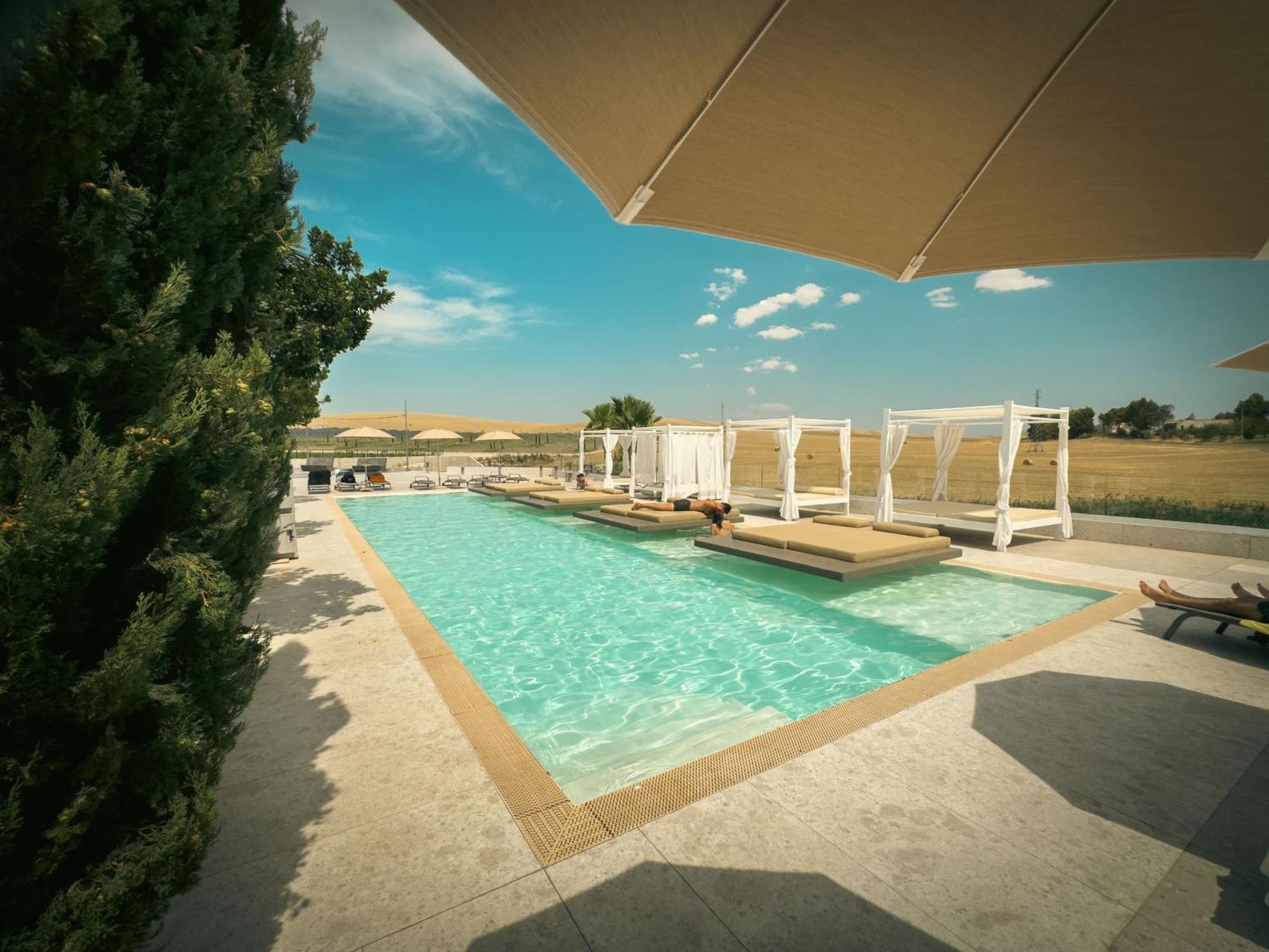 Una Hotels Mh Matera Exterior photo