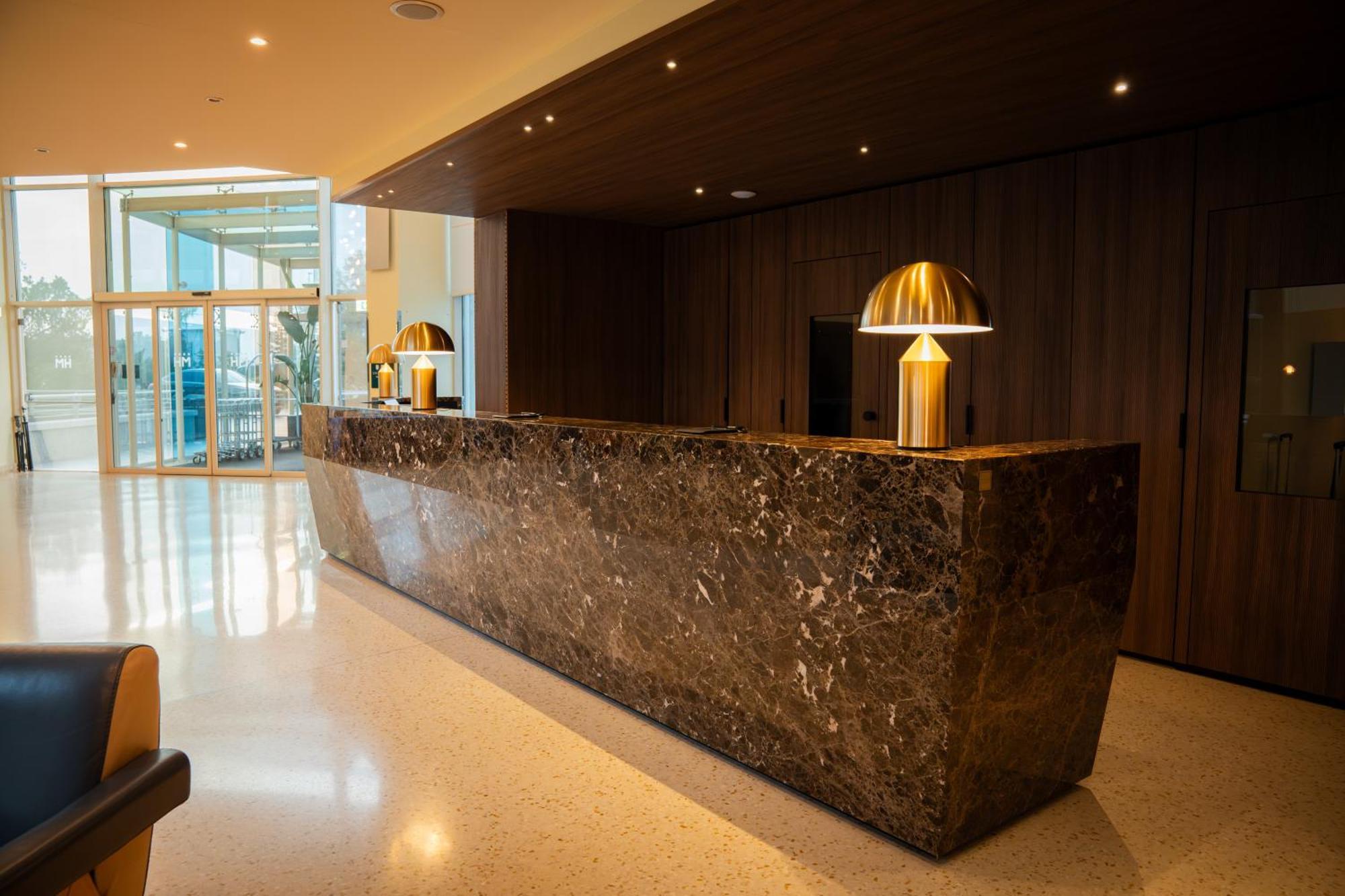 Una Hotels Mh Matera Exterior photo